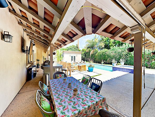 Palm Springs Home 1028305