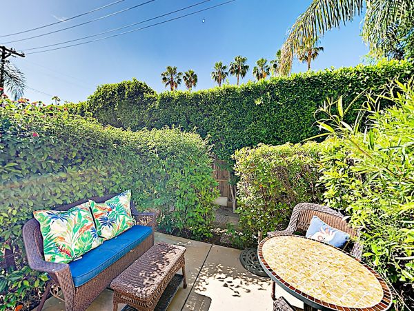 Palm Springs Home 1028305