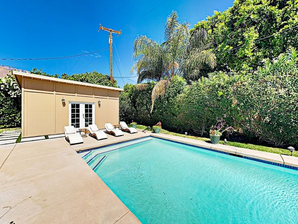 Palm Springs Home 1028305