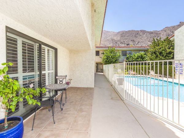 Palm Springs Home 1028306