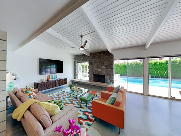 Palm Springs Home 1028307