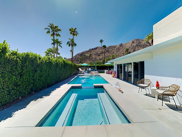 Palm Springs Home 1028307