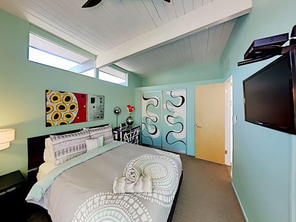 Palm Springs Home 1028309