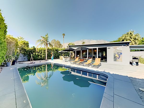 Palm Springs Home 1028309
