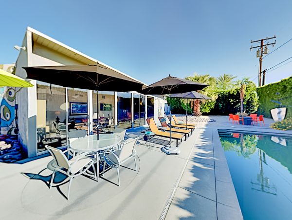 Palm Springs Home 1028309