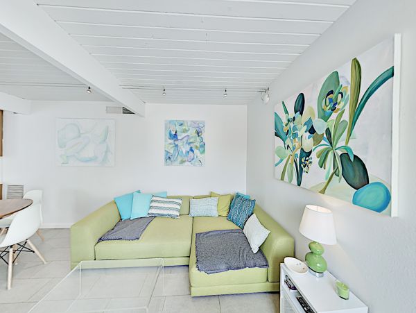 Palm Springs Home 1028310