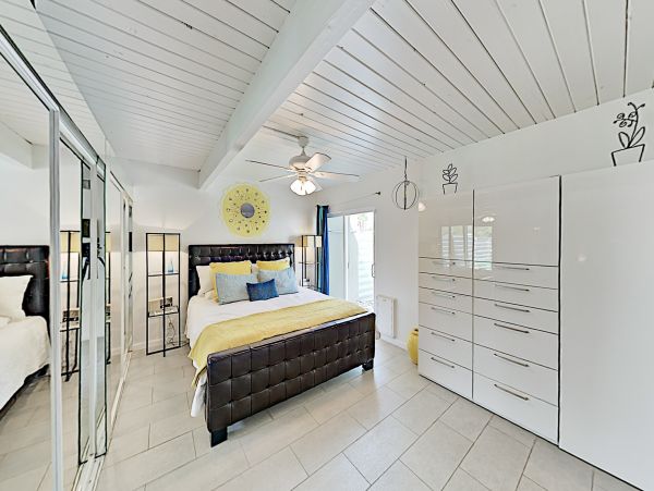 Palm Springs Home 1028310