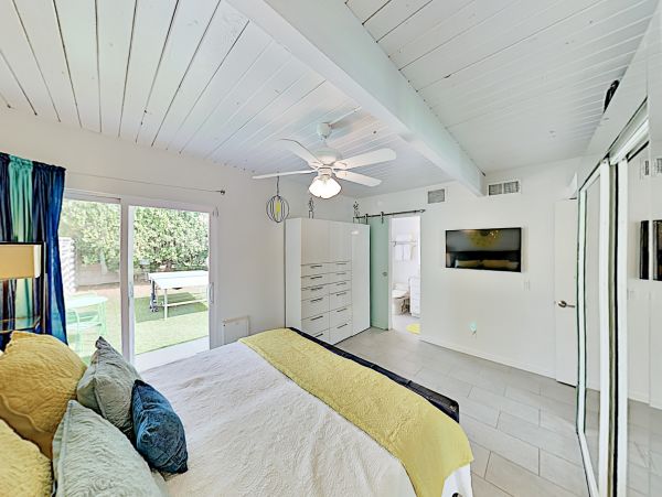 Palm Springs Home 1028310
