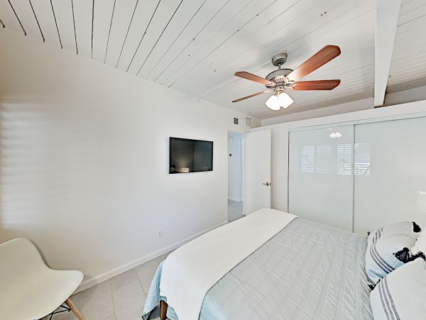 Palm Springs Home 1028310
