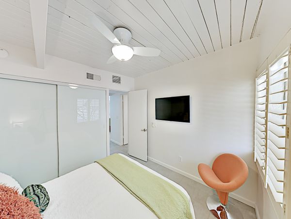 Palm Springs Home 1028310