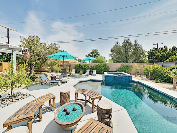 Palm Springs Home 1028310