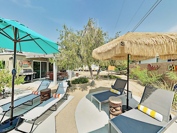 Palm Springs Home 1028310