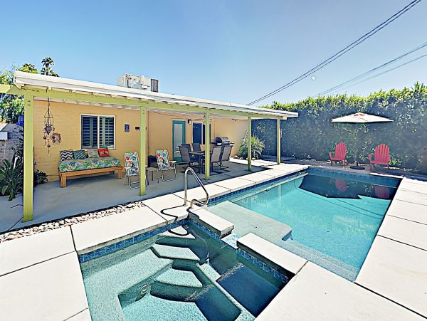 Palm Springs Home 1028311