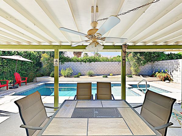 Palm Springs Home 1028311