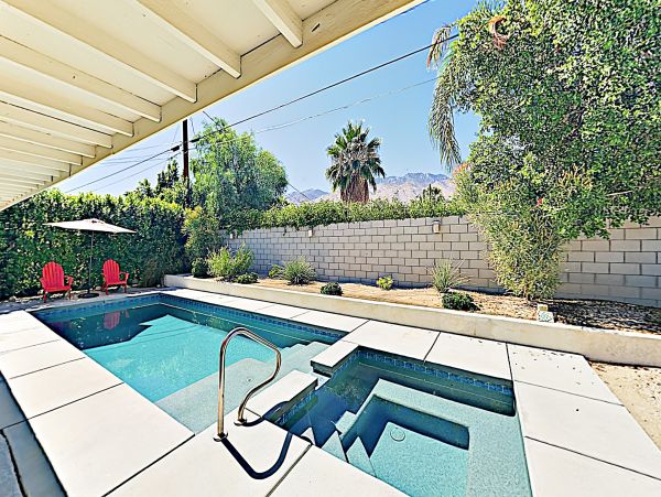 Palm Springs Home 1028311