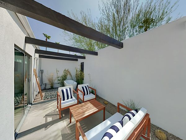 Palm Springs Home 1028312