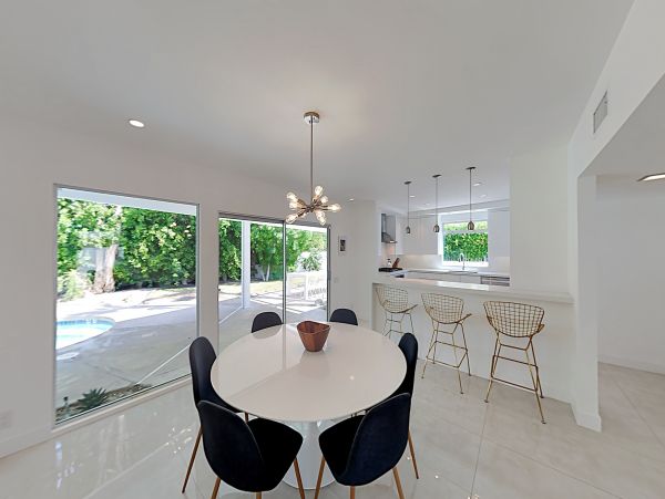 Palm Springs Home 1028312
