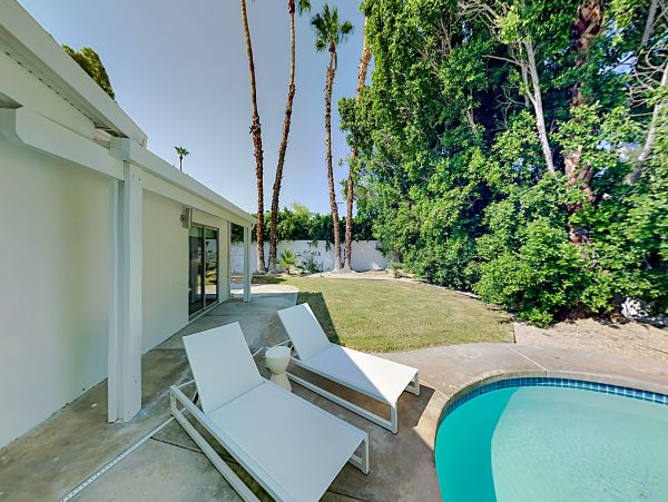 Palm Springs Home 1028312