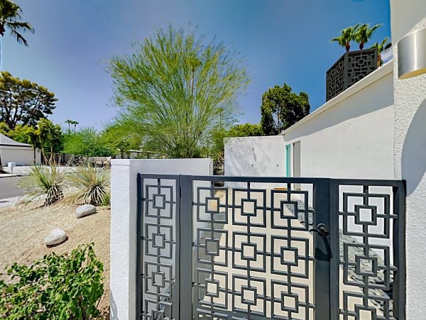 Palm Springs Home 1028312
