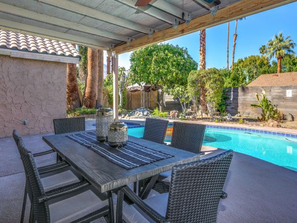 Palm Springs Home 1028313