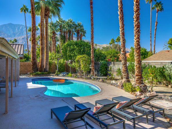 Palm Springs Home 1028313
