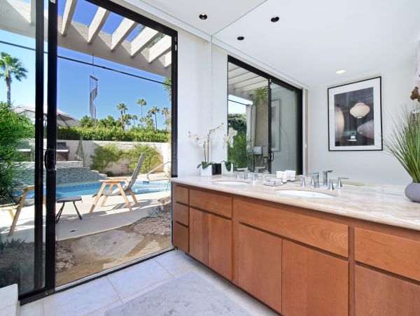 Palm Springs Home 1028314