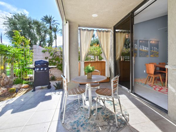 Palm Springs Home 1028314
