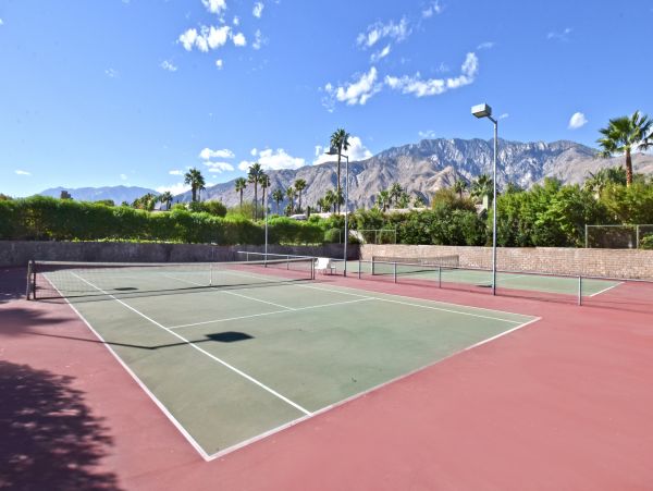 Palm Springs Home 1028314