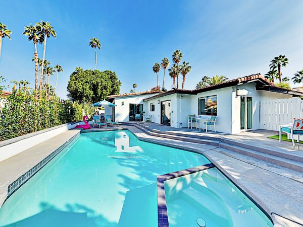 Palm Springs Home 1028315