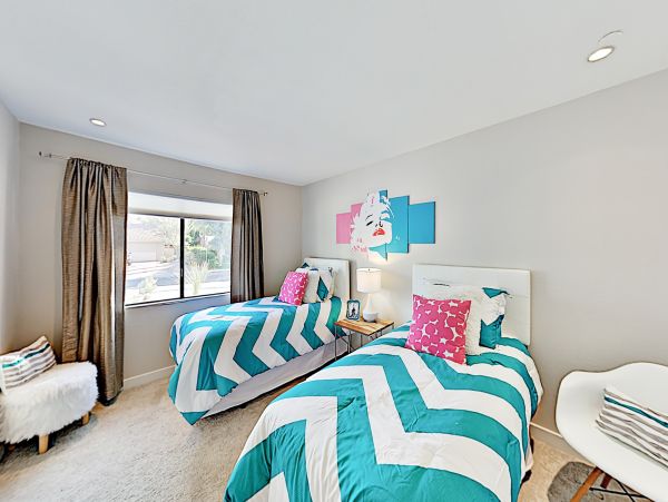 Palm Springs Home 1028315