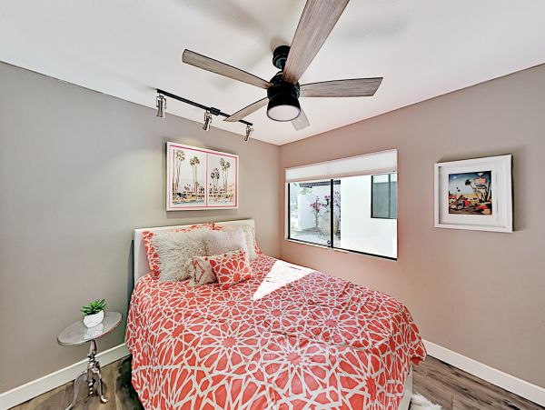 Palm Springs Home 1028315