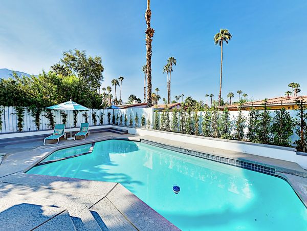 Palm Springs Home 1028315