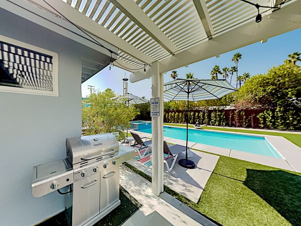 Palm Springs Home 1028317