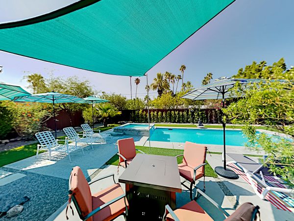 Palm Springs Home 1028317