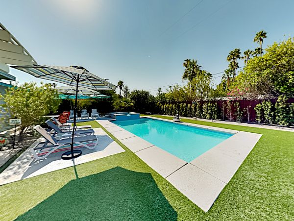 Palm Springs Home 1028317