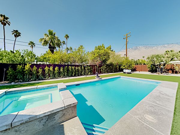 Palm Springs Home 1028317