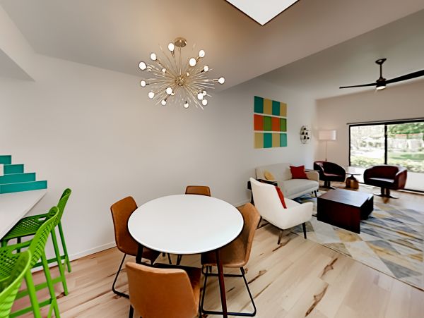 Palm Springs Home 1028318