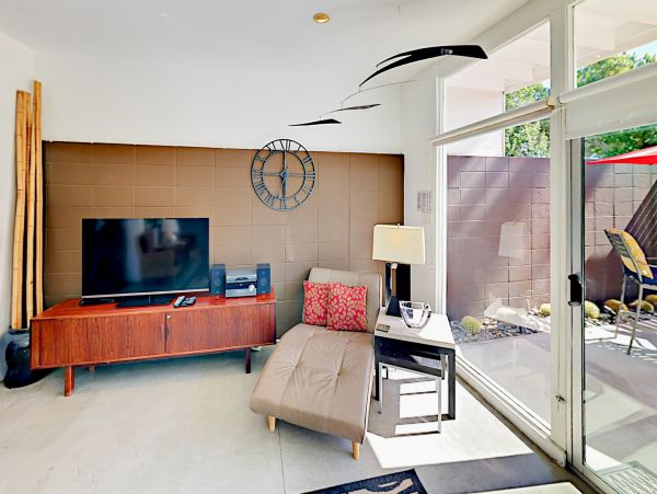 Palm Springs Home 1028319