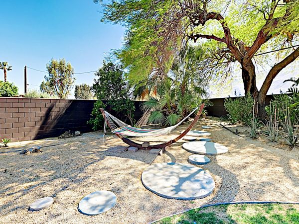 Palm Springs Home 1028319