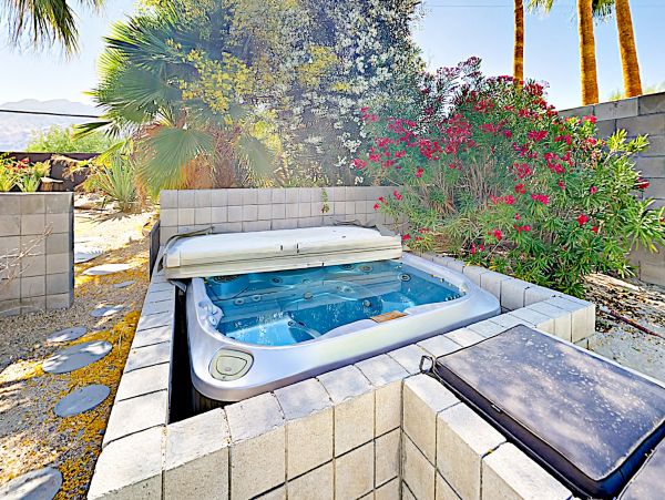 Palm Springs Home 1028319
