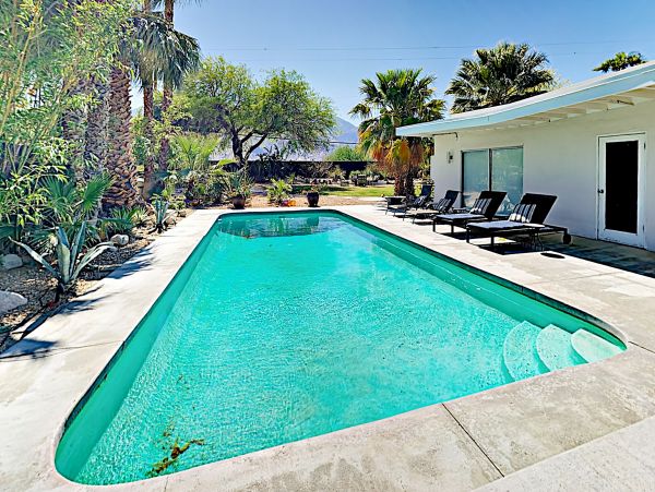 Palm Springs Home 1028319