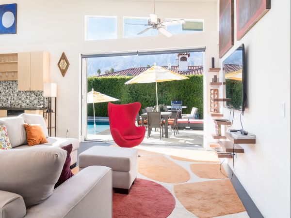 Palm Springs Home 1028320
