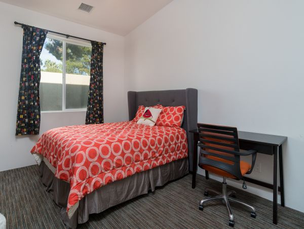 Palm Springs Home 1028320