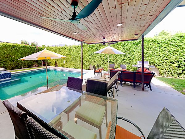 Palm Springs Home 1028320