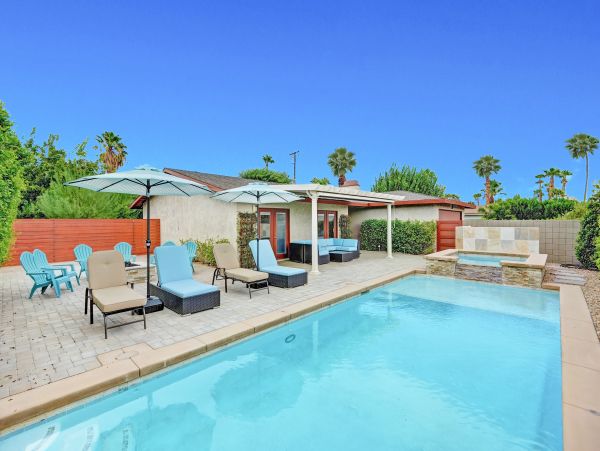 Palm Springs Home 1028321