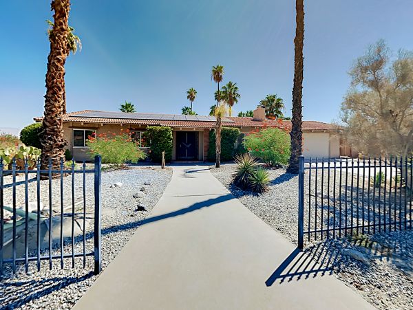 Palm Springs Home 1028322