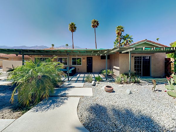 Palm Springs Home 1028322