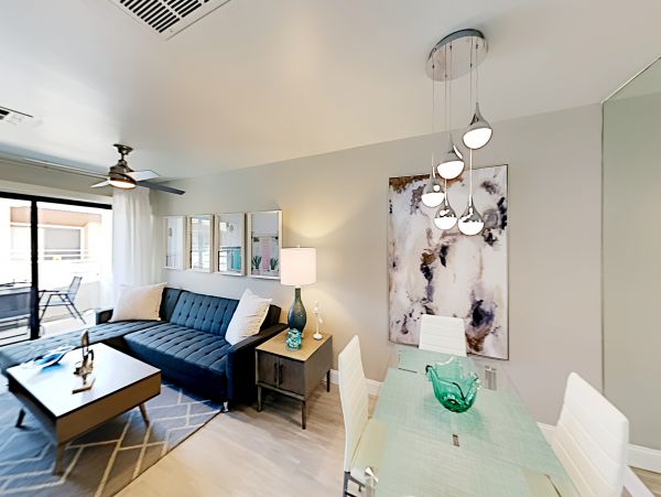 Palm Springs Home 1028323