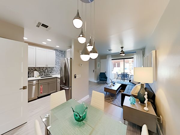 Palm Springs Home 1028323