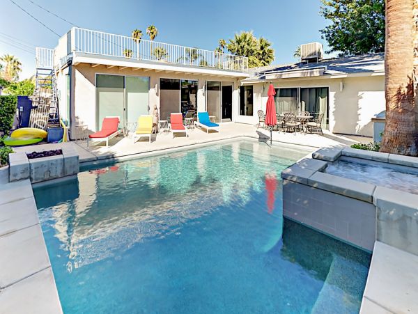 Palm Springs Home 1028324